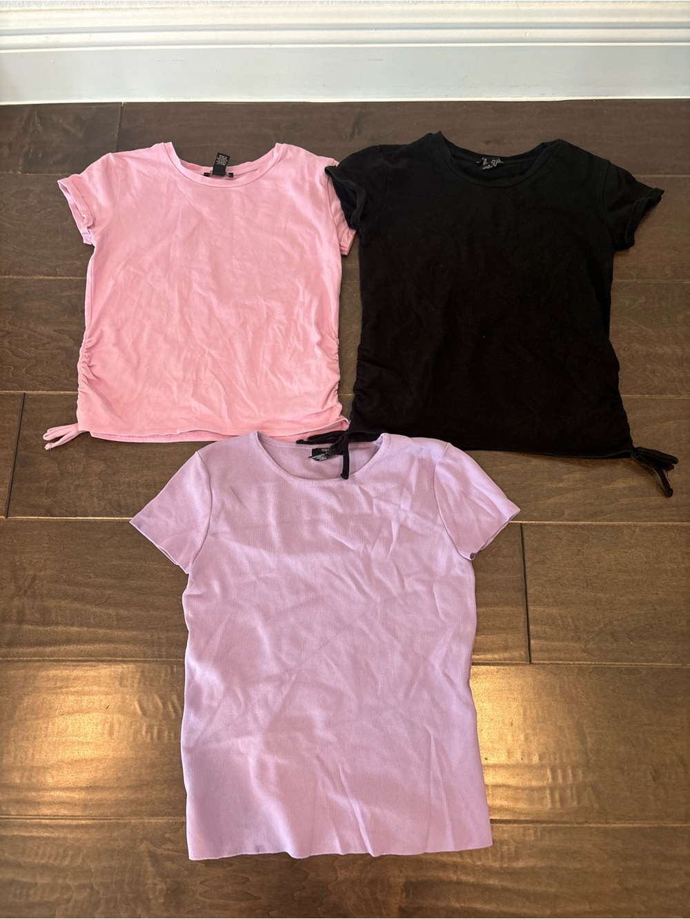 Forever 21 Kids set of 3 Crewneck Tops